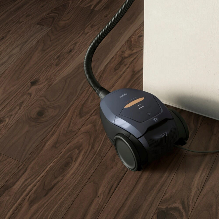 جارو برقی اسمارت آاگ/VX82-1-5DB AEG